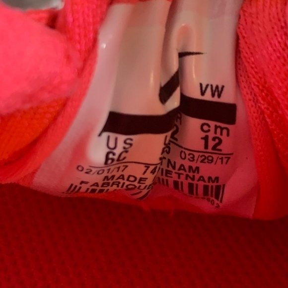 Toddler girls Nike Roshe One Sneaker - Picture 6 of 8